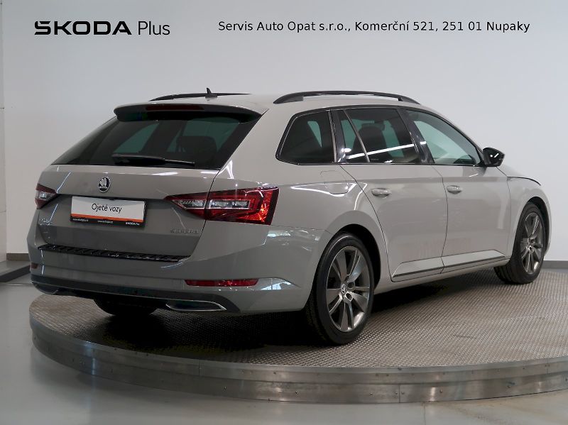 Škoda Superb (2018) SPORTLINE 2.0TDI 140KW CANTON - fotka 2 z 41