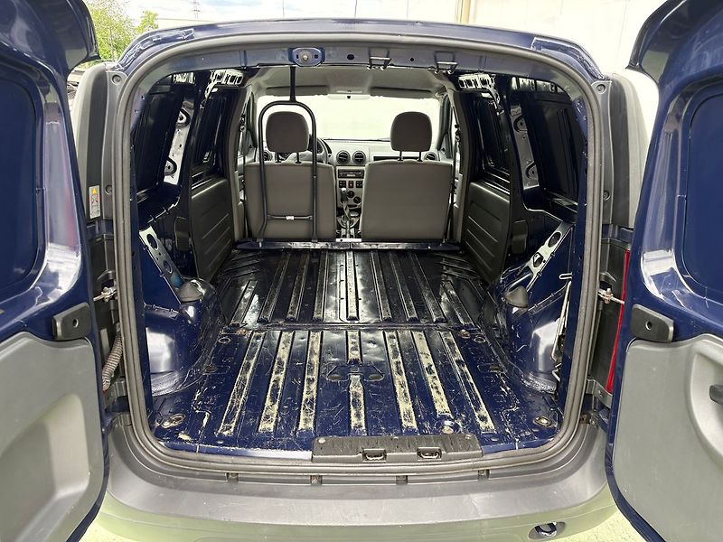 Dacia Logan 1.5dCi, 63kW, Klima - fotka 5 z 12