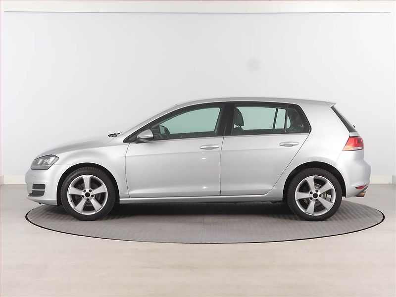Volkswagen Golf (2013) Highline 1.6 TDI, Automat - fotka 3 z 17