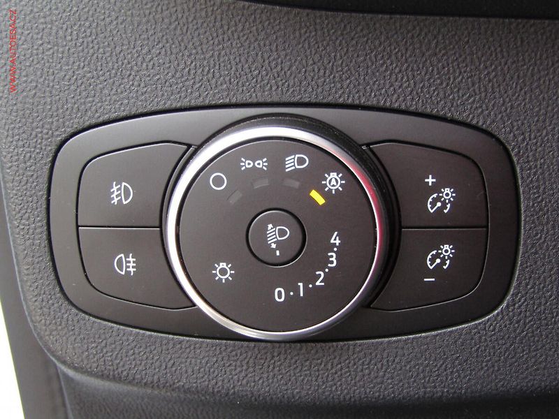 Ford Puma (2021) 1.0 EB, Titanium, LED, navi - fotka 12 z 19