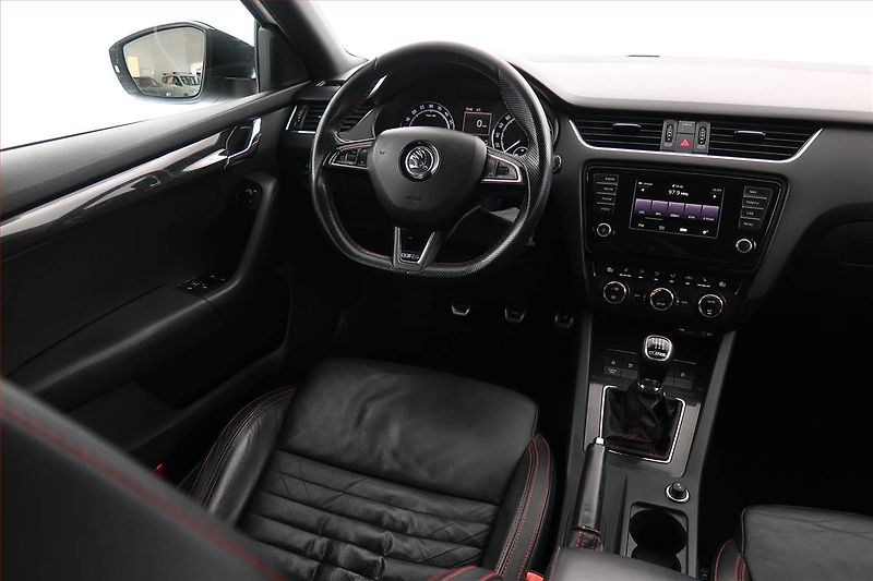 Škoda Octavia (2015) RS 2.0 TDI, Kůže, Navi - fotka 7 z 18