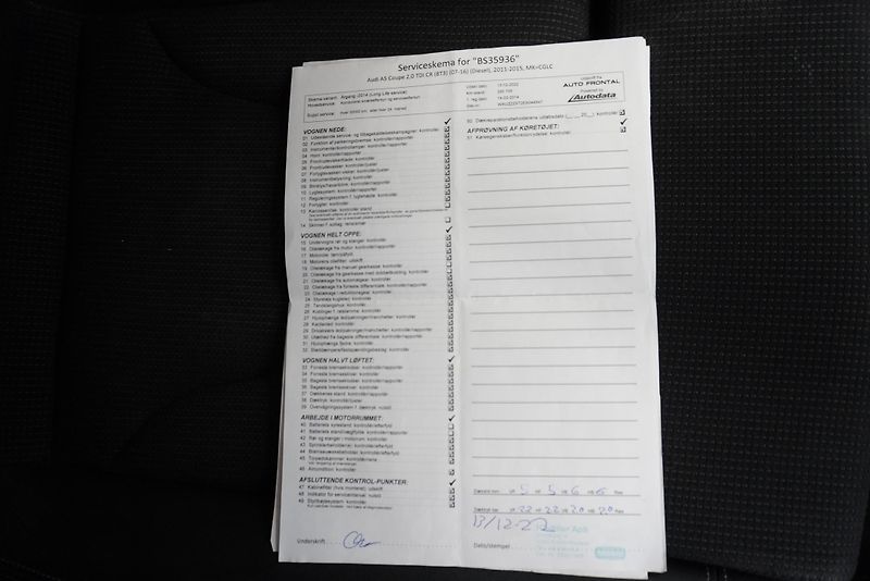 Audi A5 2,0 TDI S-LINE AUTOMAT - fotka 26 z 26