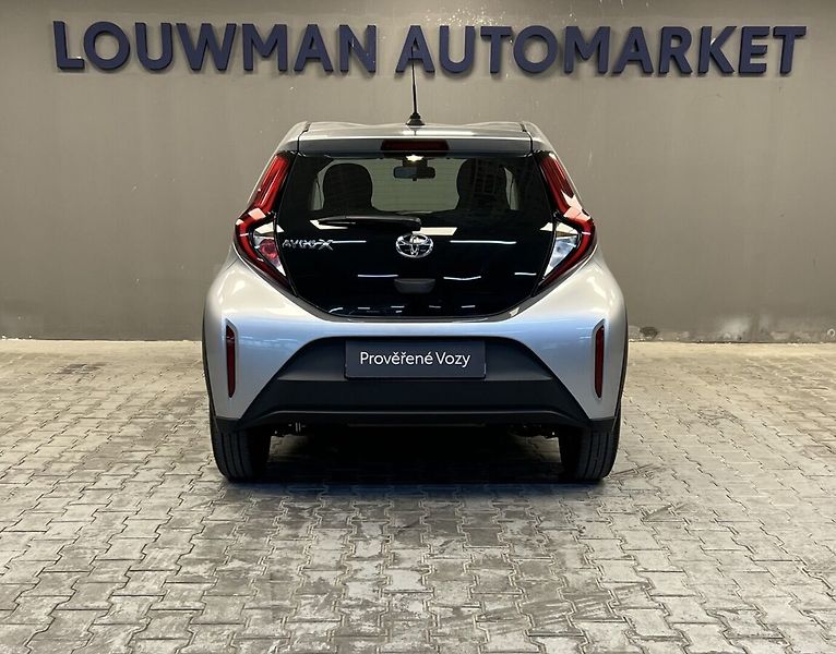 Toyota Aygo COMFORT - fotka 13 z 15