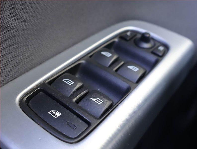 Volvo V50 (2011) D2, Tempomat, Park. senzory - fotka 15 z 16