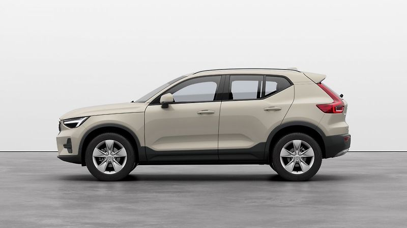 Volvo XC40 (2026) B3 2.0L 163 HP AT7 FWD CORE - fotka 2 z 7