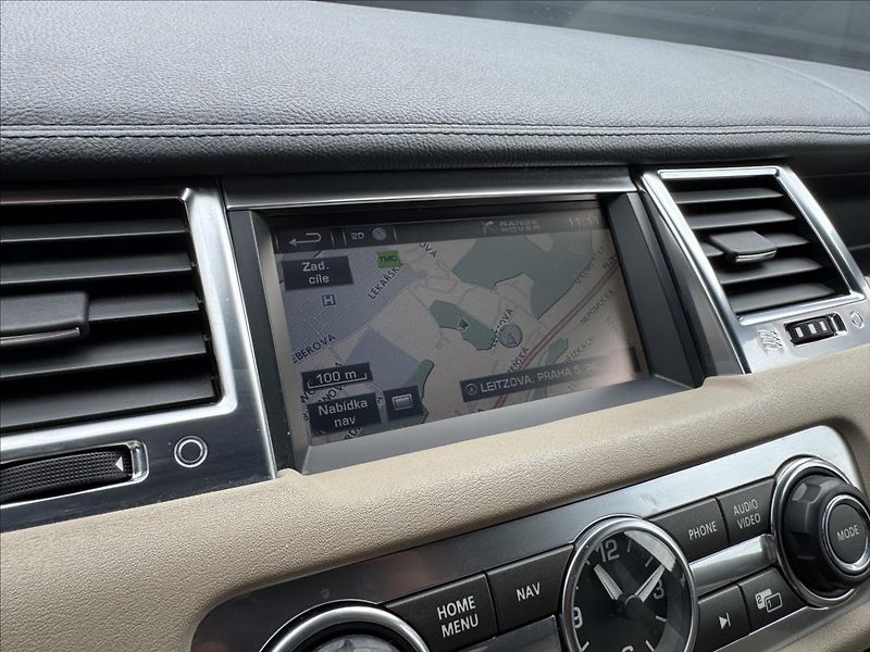 Land Rover Range Rover Sport 3,0 SDV6 HSE 4x4 AT - fotka 20 z 29