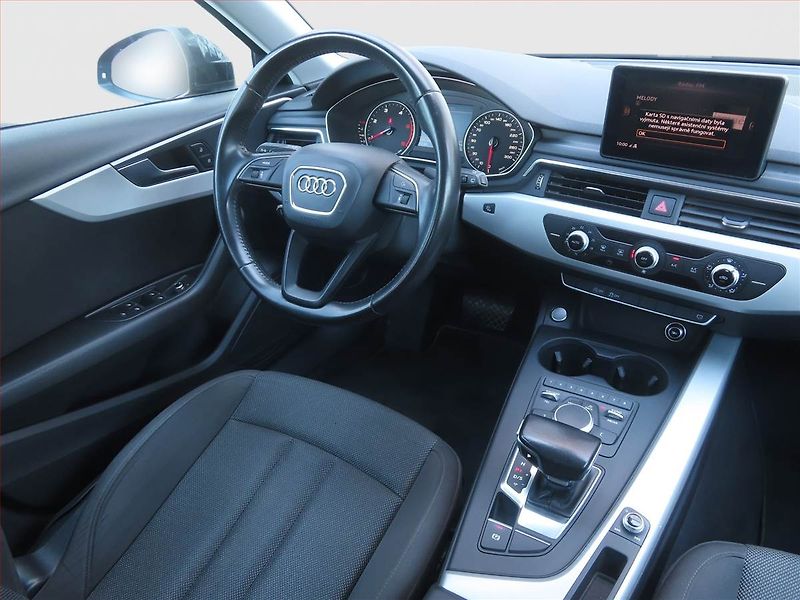 Audi A4 (2016) 2.0 TDI, Automat, Navi - fotka 7 z 19