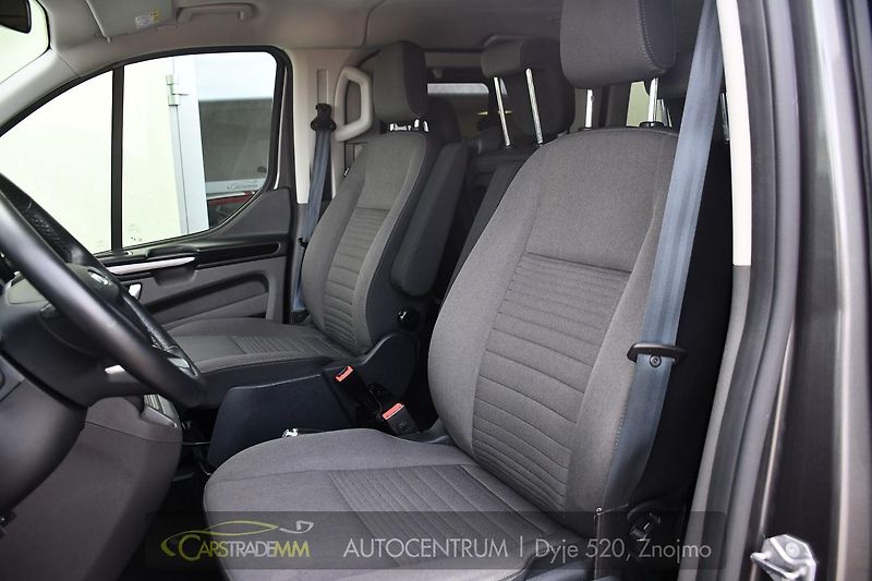 Ford Tourneo Custom 2.0EcoBlue 8.MÍST TITANIUM - fotka 12 z 43