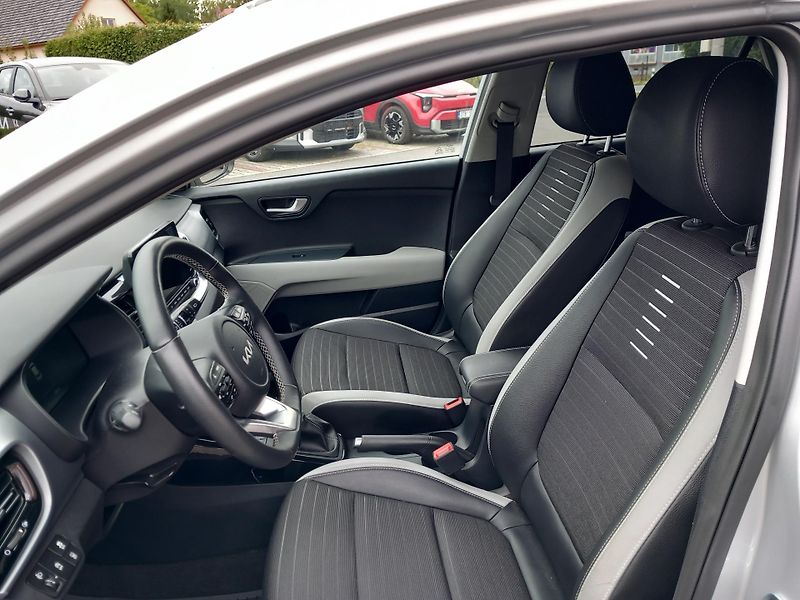 Kia Stonic (2025) 1,2 DPI EXCLUSIVE PLUS - fotka 7 z 7