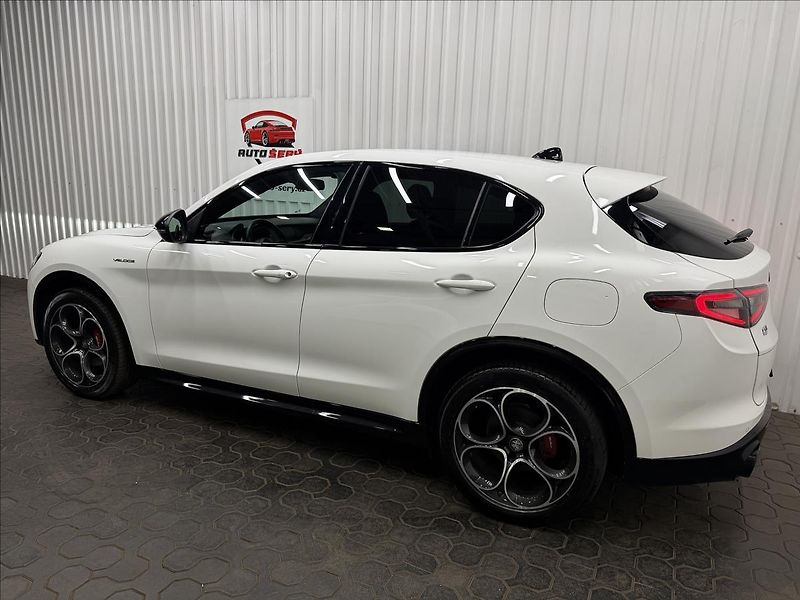 Alfa Romeo Stelvio VELOCE 154kW Q4 TAŽNÉ MATRIX - fotka 5 z 41