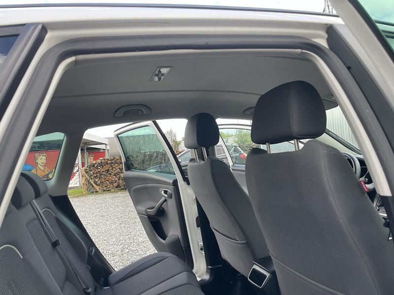 Seat Altea 1.6TDi 105PS XXL ECOMOTIVE TOP - fotka 142 z 189