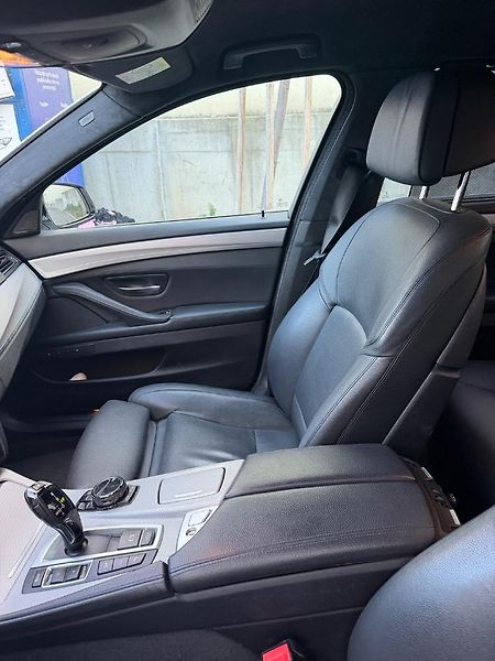 BMW Řada 5 (2017) BMW 520xd M-Paket| TOP VÝBAVA - fotka 8 z 9