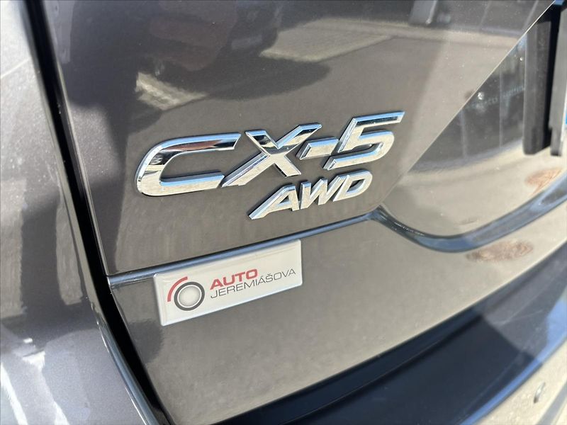 Mazda CX-5 2,0 i 4x4 Revolution TOP STAV - fotka 42 z 46