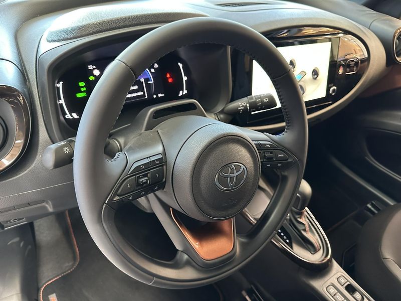 Toyota Aygo (2026) X - MC26 - 1.5HEV - EXECUTIVE - fotka 7 z 23