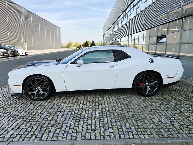 Dodge Challenger (2018) - fotka 9 z 45