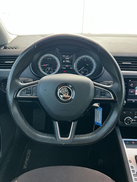 Škoda Octavia 1.4TSI 110kW DSG Kůže DPH - fotka 8 z 23