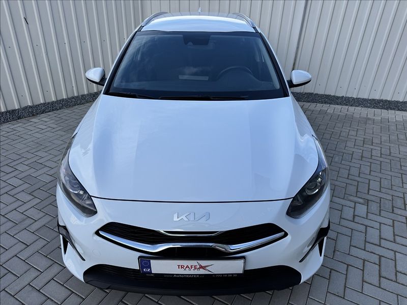 Kia Ceed 1,6 CRDi SW FRESH DPH 1.maj ČR - fotka 6 z 50