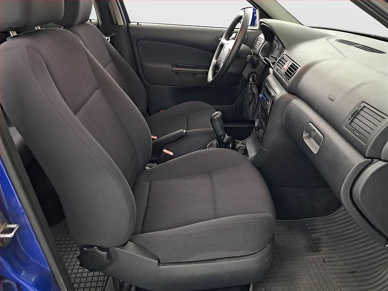 Škoda Octavia (2009) 1.6, nová STK, jezdí výborně - fotka 9 z 14