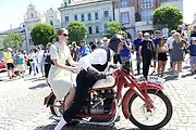 Čtyřicátý ročník Plaketové jízdy historických automobilů uspořádal kolínský Veteran Car Club.