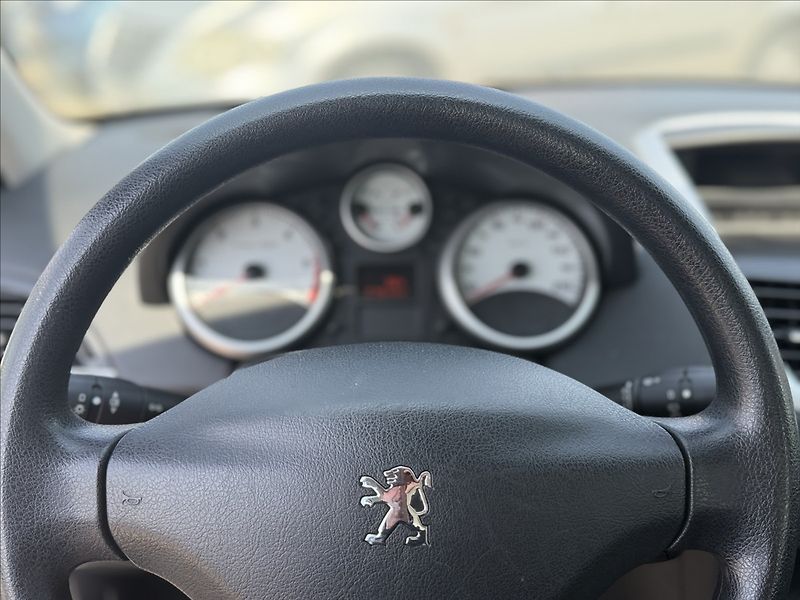 Peugeot 207 1,6 HDI KLIMA +SADA KOL 79tKm - fotka 11 z 25