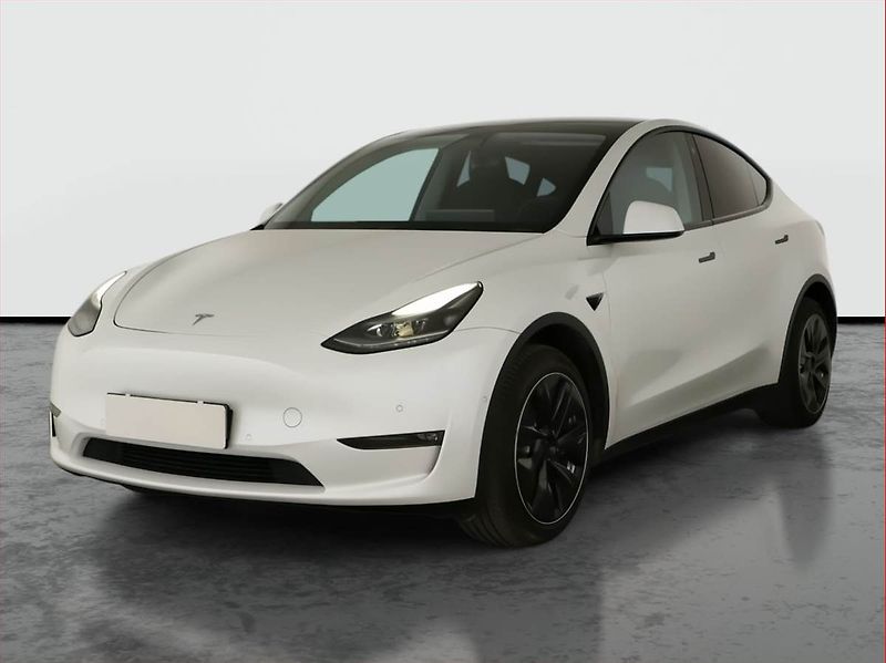 Tesla Model Y (2022) Long Range AWD 79kWh, SoH 91% - fotka 2 z 27