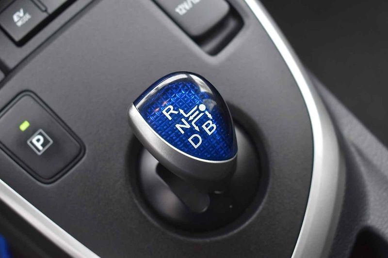 Toyota Auris hybrid je dlouhověká ojetina s nízkou spotřebou
