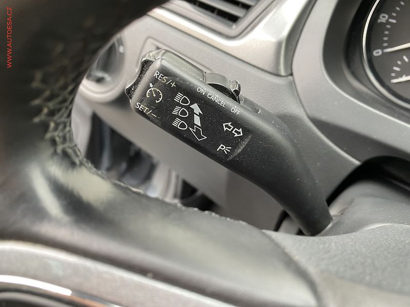 Škoda Rapid (2014) 1.2 TSi, Ambition, park.čidla - fotka 13 z 17