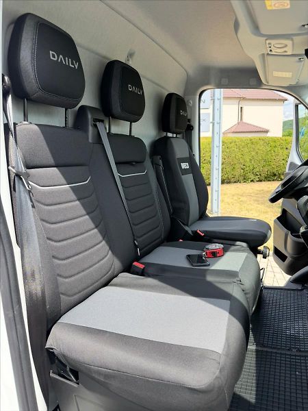 Iveco Daily 3,0 35S18HA8 SKŘÍŇ  ČELO  35s1 - fotka 30 z 39
