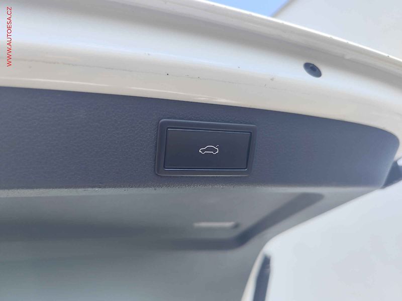 Škoda Superb (2018) 2.0 TDI, 2.maj,ČR, AC, TZ - fotka 25 z 28