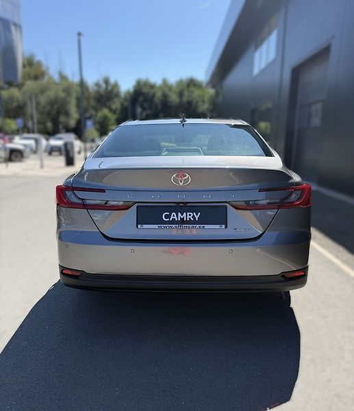 Toyota Camry (2025) Executive - fotka 4 z 8