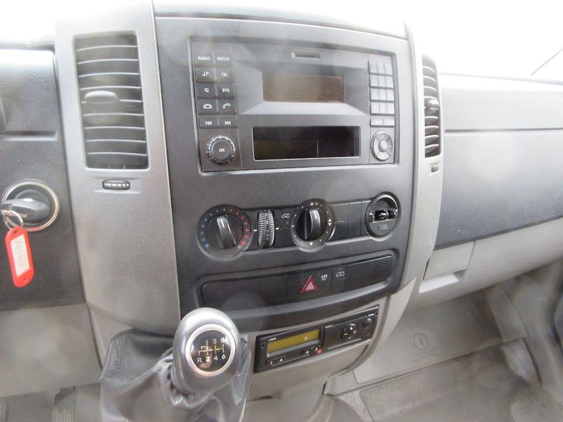 Mercedes-Benz Sprinter chladící 513 CDi - fotka 11 z 20