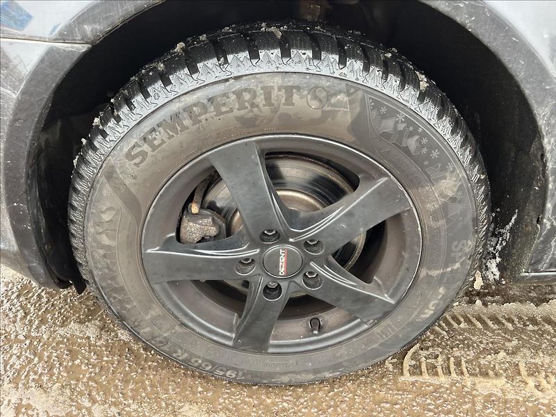 Škoda Octavia 1,2 TSi DSG KLIMA SERVIS STK - fotka 33 z 33