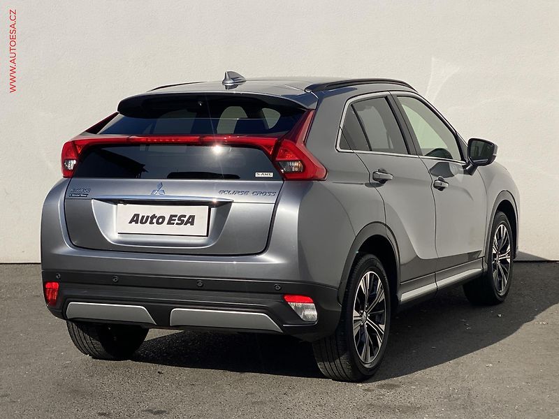 Mitsubishi Eclipse Cross (2018) 1.5T-MiVEC 4x4, AT, kůže - fotka 4 z 21