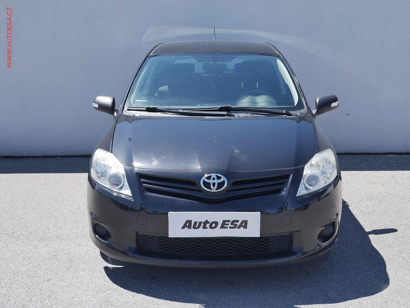 Toyota Auris (2010) 1.4D-4D, 2.maj,ČR, Klima - fotka 2 z 13