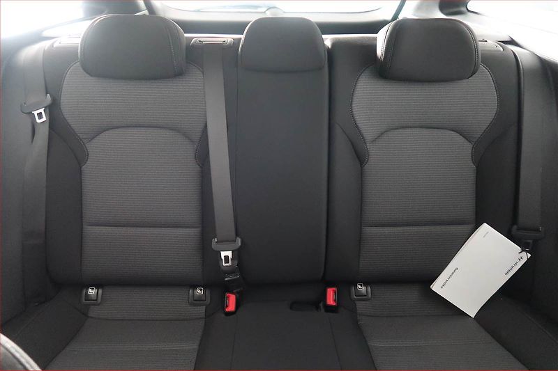 Hyundai i30 (2017) Trikolor 1.0 T-GDI, Serv.kniha - fotka 10 z 17