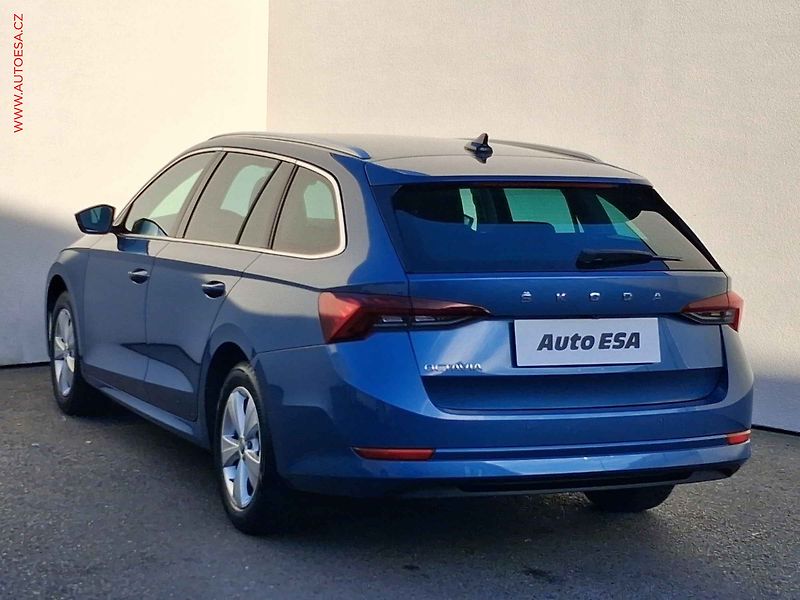 Škoda Octavia (2020) 1.0 TSI, ČR, LED, autoAC - fotka 6 z 20