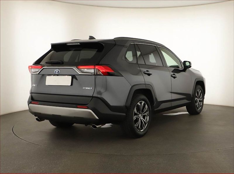Toyota RAV4 (2023) Comfort 2.5 Hybrid - fotka 5 z 17