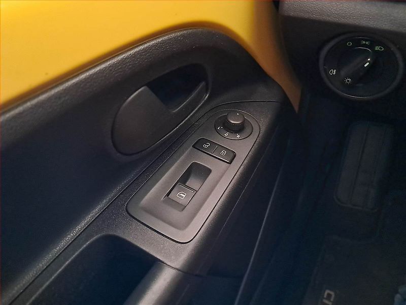 Škoda Citigo (2012) Ambition 1.0 MPI, nová STK - fotka 14 z 16