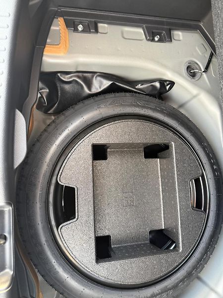 Toyota Yaris 1.5 Dynamic Force Style AT - fotka 24 z 26