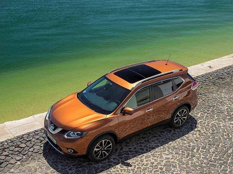 Nissan X-Trail.