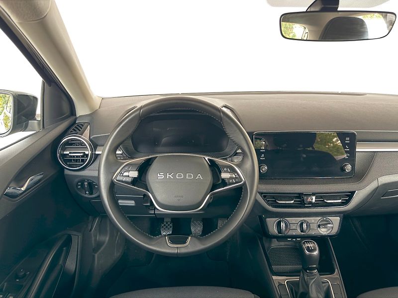 Škoda Fabia (2025) Selection 1.0 TSI / 70 kW M5 - fotka 8 z 25
