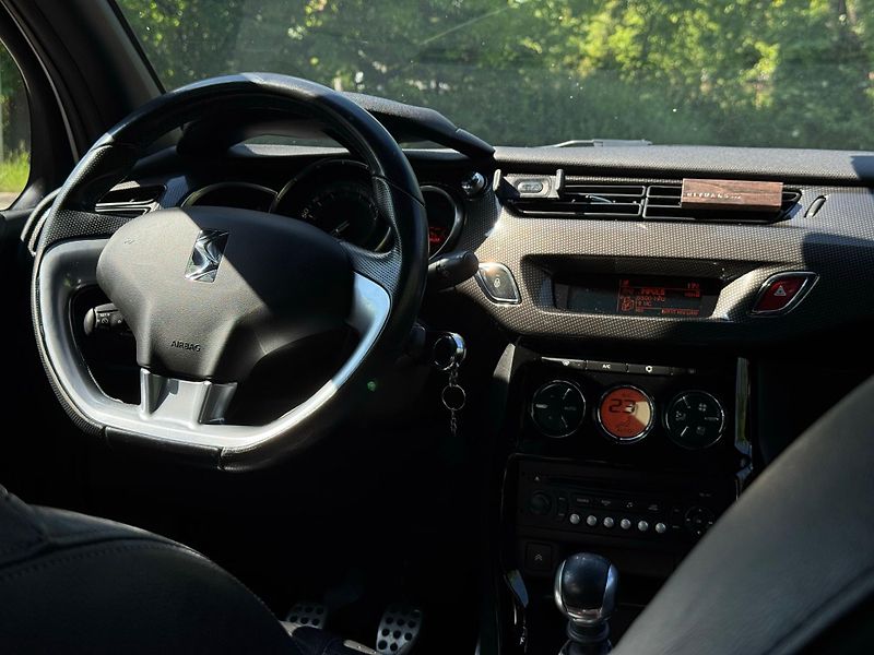 Citroën DS3 1.6HDi 82kW ČR KŮŽE NOVÁ STK  - fotka 11 z 21