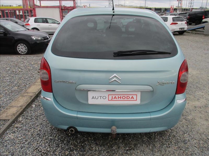 Citroën Xsara Picasso 1,6 i, klima, servis, tažné, - fotka 6 z 35