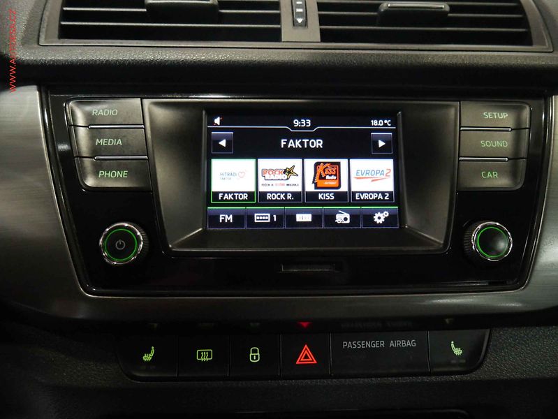 Škoda Fabia (2017) 1.0 TSI, ČR, Style, DSG - fotka 14 z 18