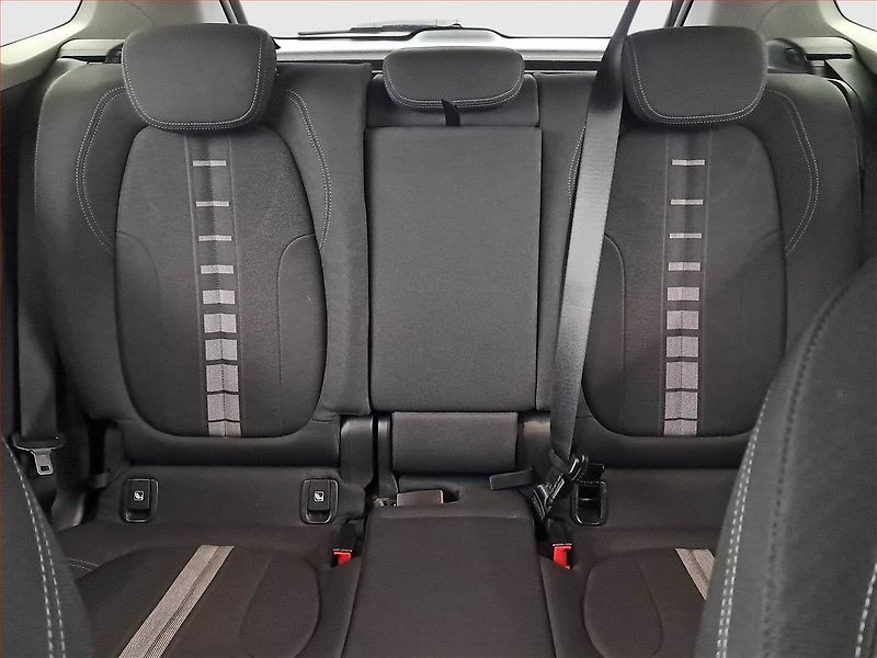 BMW X1 (2019) sDrive18i, Automat, Navi - fotka 10 z 26