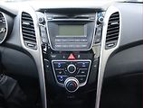 Hyundai i30 (2014) 1.6 CRDi, Tempomat - náhled 12