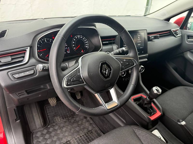 Renault Clio (2018) 1.0 TCe 74 kW Intens - fotka 8 z 22
