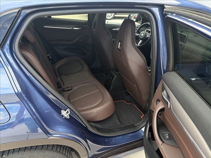 BMW X2 2,0 d Xdrive 140 KW M Edition - fotka 25 z 30