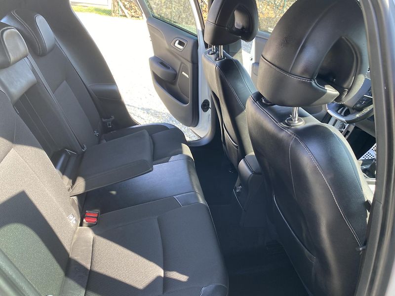 Citroën DS4 1.6i 16V 120PS EXCLUSIVE TOP!! - fotka 124 z 160