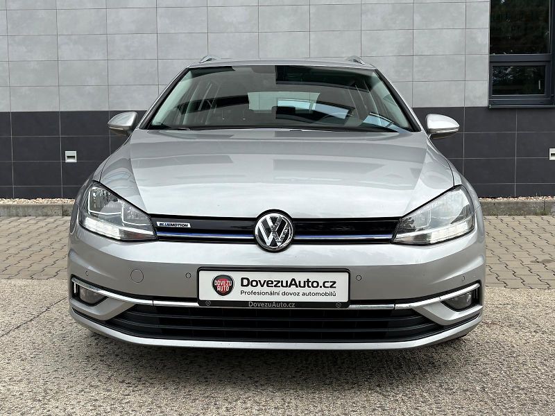 Volkswagen Golf Variant 1.4TGI 81 kW Highline ČR,1.MAJ - fotka 9 z 50